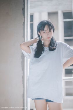 从镜子里看我怎么C你视频